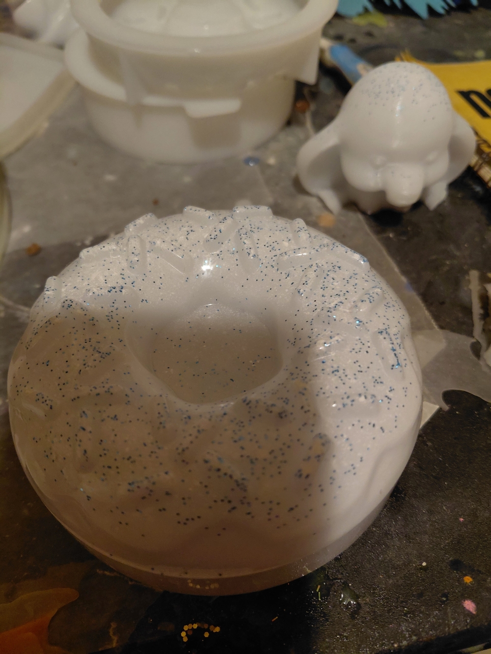 White Glitter Donut Resin Home Accent